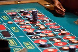 Filipino player enjoying plot777 live casino games on smartphone